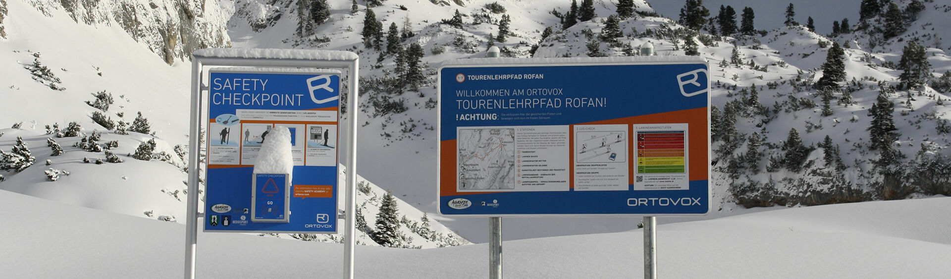 The ORTOVOX avalanche educational trail in Maurach features seven stations explaining the proper conduct in alpine terrain and how to use avalanche beacon, shovel and probe.