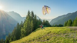 paragliding from the summit Zwölferkopf